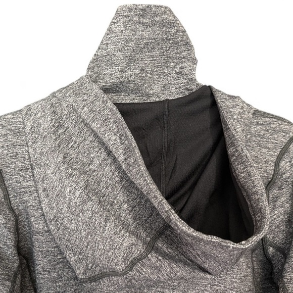 Lululemon Heather Gray & Black Stride Jacket – Size 8 Like New - Picture 3 of 5